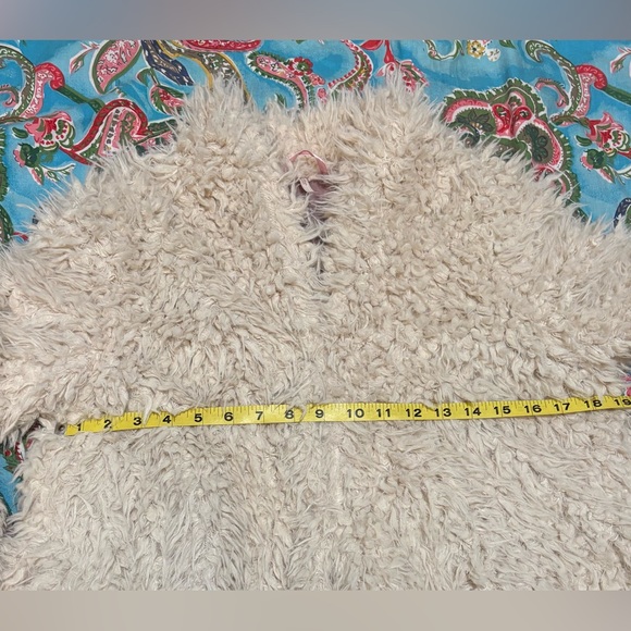 FREE PEOPLE high low SWING jacket FAUX FUR coat FUZZY boho SIZE SMALL - Picture 3 of 8